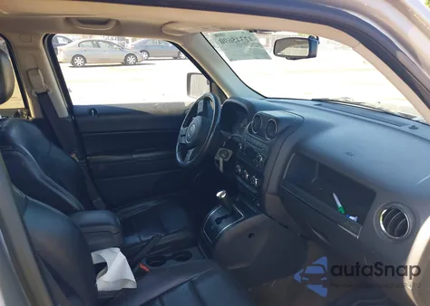 2016 Jeep Patriot High Altitude Edition из США, поврежденный, VIN 1C4NJPFAXGD622457